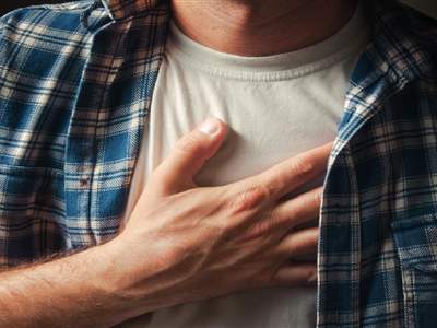 چه زمانی درد قفسه سینه اورژانسی است؟