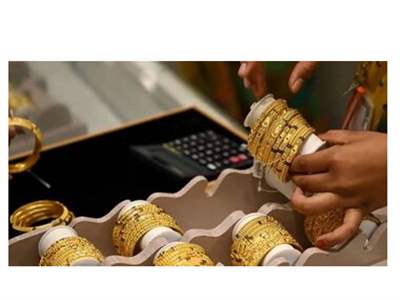 کادوهای روز زن طلا را گران کرد / سکه در آستانه ۳۰ میلیونی شدن