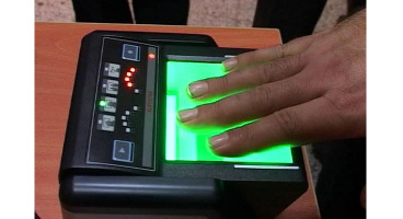 تولید دستگاه احراز هویت بیومتریک با کارت ملی هوشمند در شعب بانکی