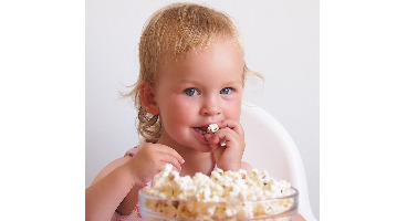 غذایی خطرناک که کودکان زیر 4 سال هرگز نباید آن را بخورند