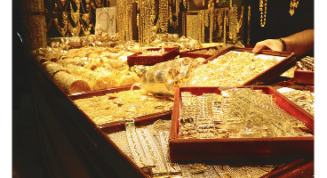 ریزش قیمت ها در بازار طلا، پیش بینی کارشناسان از آینده طلا چیست؟