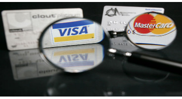  حذف کارت در تراکنش های بانکی با چه هدفی است؟ / کارت های بانکی ایران مشابه ویزا و مستر کارت می شوند 